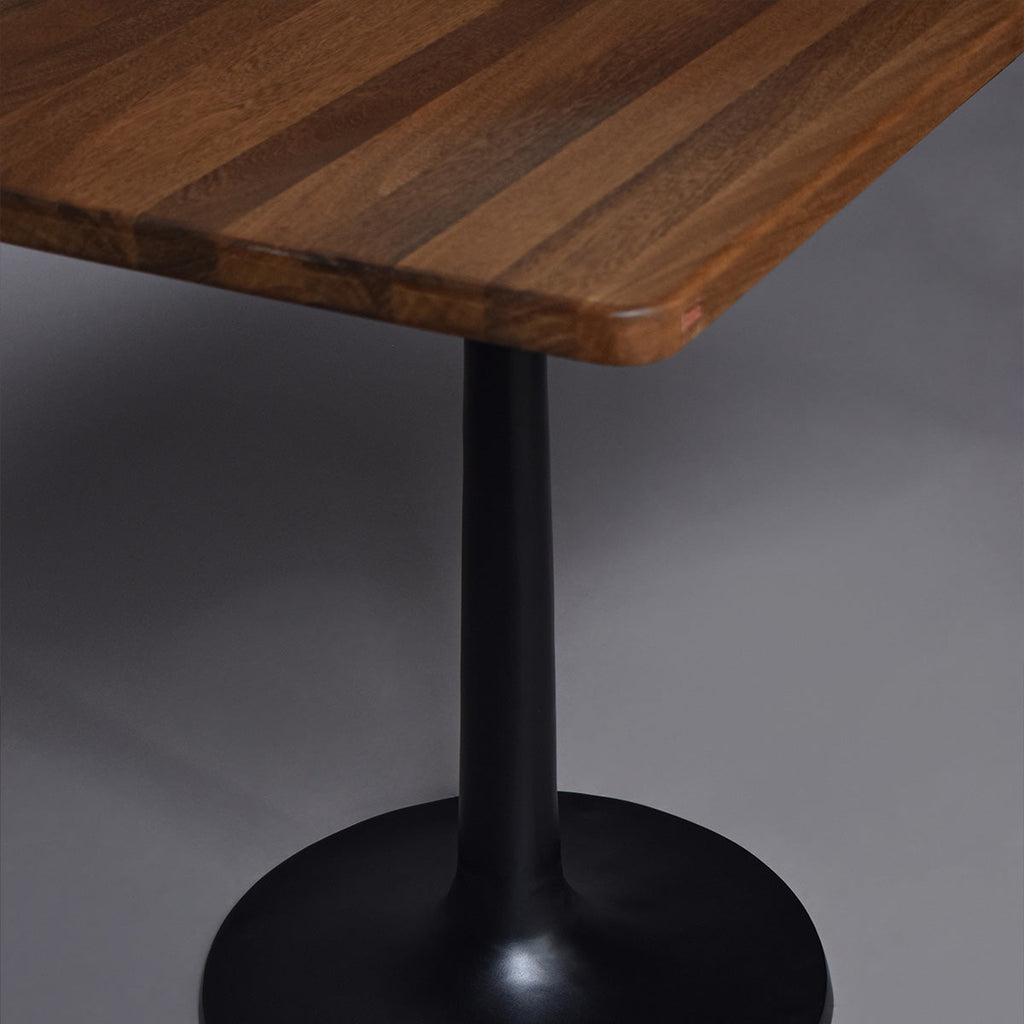 Mesa Auxiliar de Comedor Eero Roble