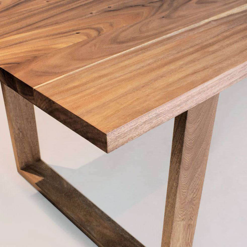 Mesa de Comedor Frame Roble