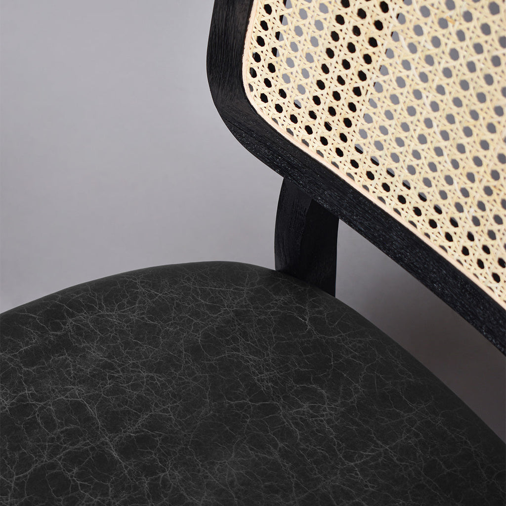 Silla Matte Den Cuero