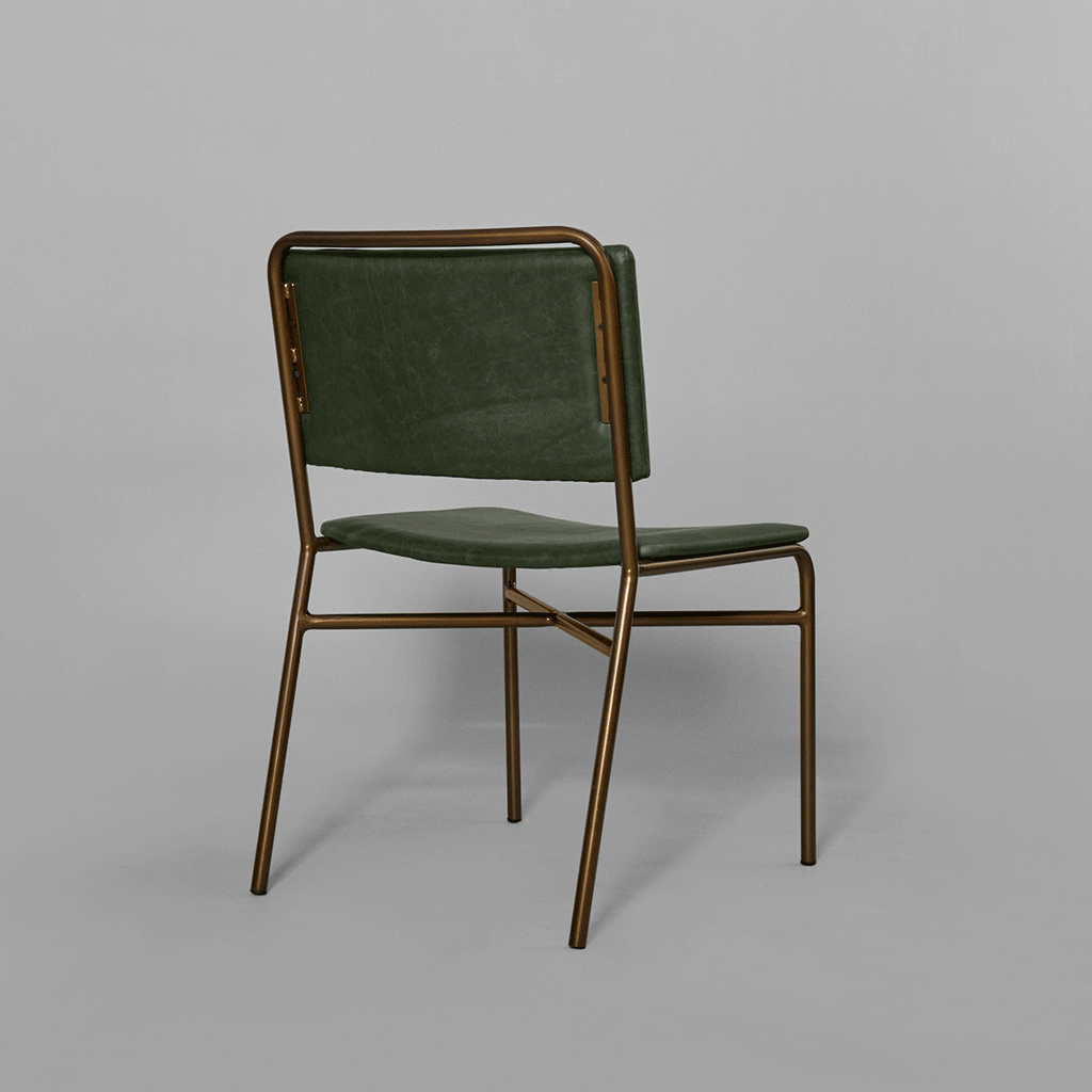 Silla Levna Cuero