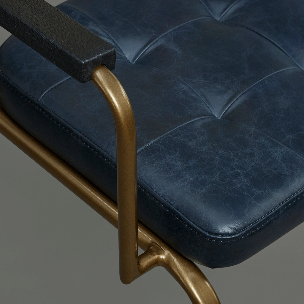 Silla con Brazos Stary Den Cuero